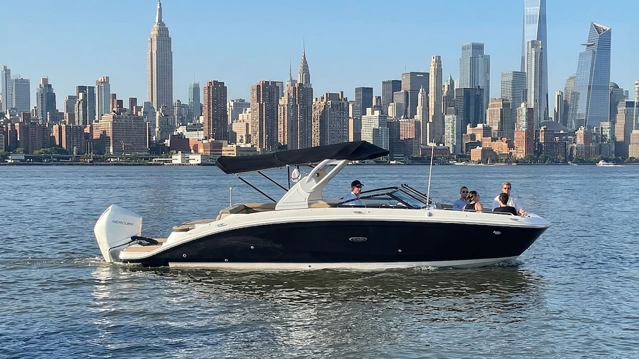 Manhattan Mermaid, Stylish & Fun